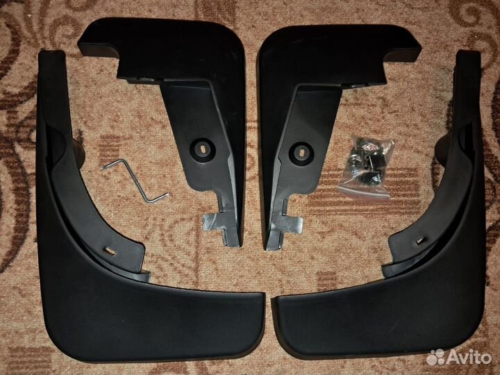 Брызговики Audi Q5 8R