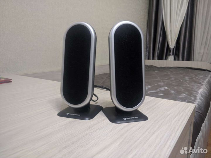 Колонки для компьютера Soundtronix