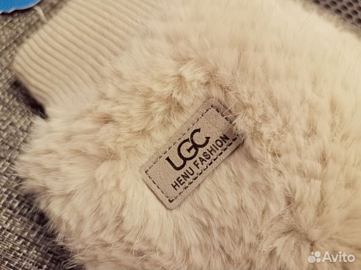 Варежки женские UGG