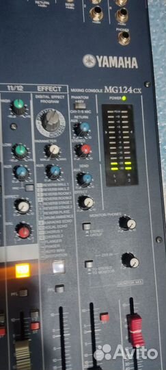 Микшерный пульт Yamaha mg 124cх