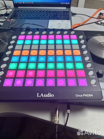 Миди контроллер