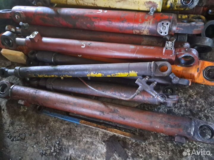 Цилиндр Стрелы на экскаватор Твэкс Ек-14 Ек-12.18