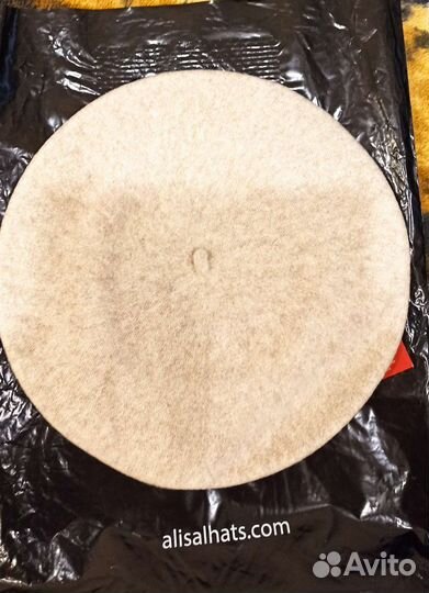 Берет женский шерсть новый