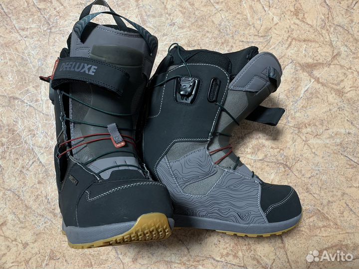 Сноубордические ботинки deeluxe 42.5