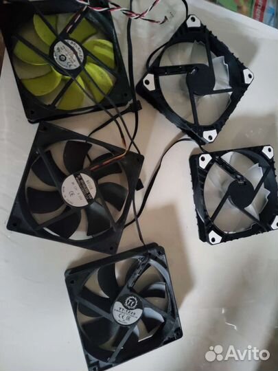 Вентилятор для корпуса 120 мм