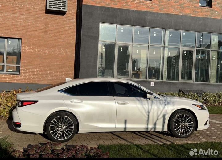 Автомобили на прокат с водителем