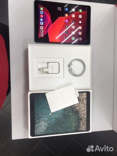 K164 ) Apple iPad pro 10.5 64gb WiFi+Cellular