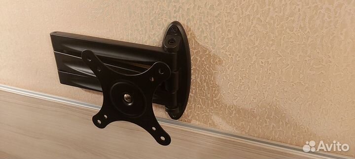 Кронштейн для телевизора наклонно поворотный