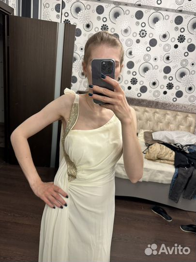 Вечернее платье