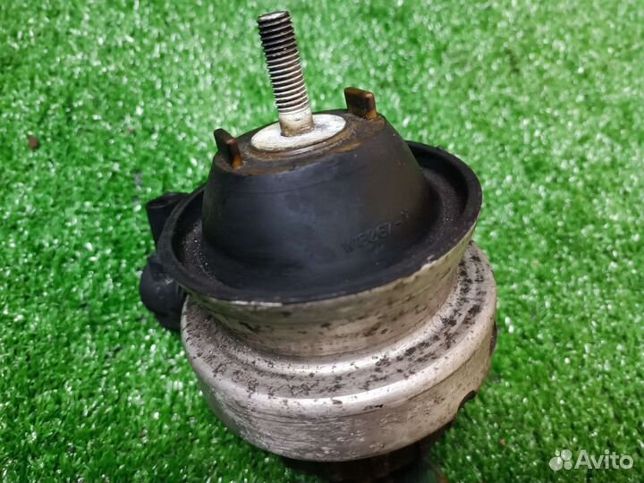 Подушка двигателя Ауди А6 С6 2,7 TDI 3,0 TDI