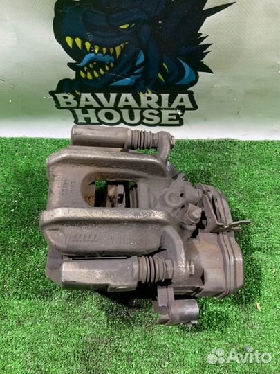 Суппорт задний правый Bmw 5 F10 N20B20B 2012