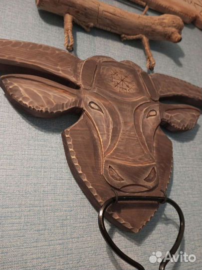 Настенное панно резное