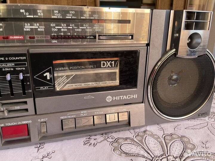 Магнитофон hitachi