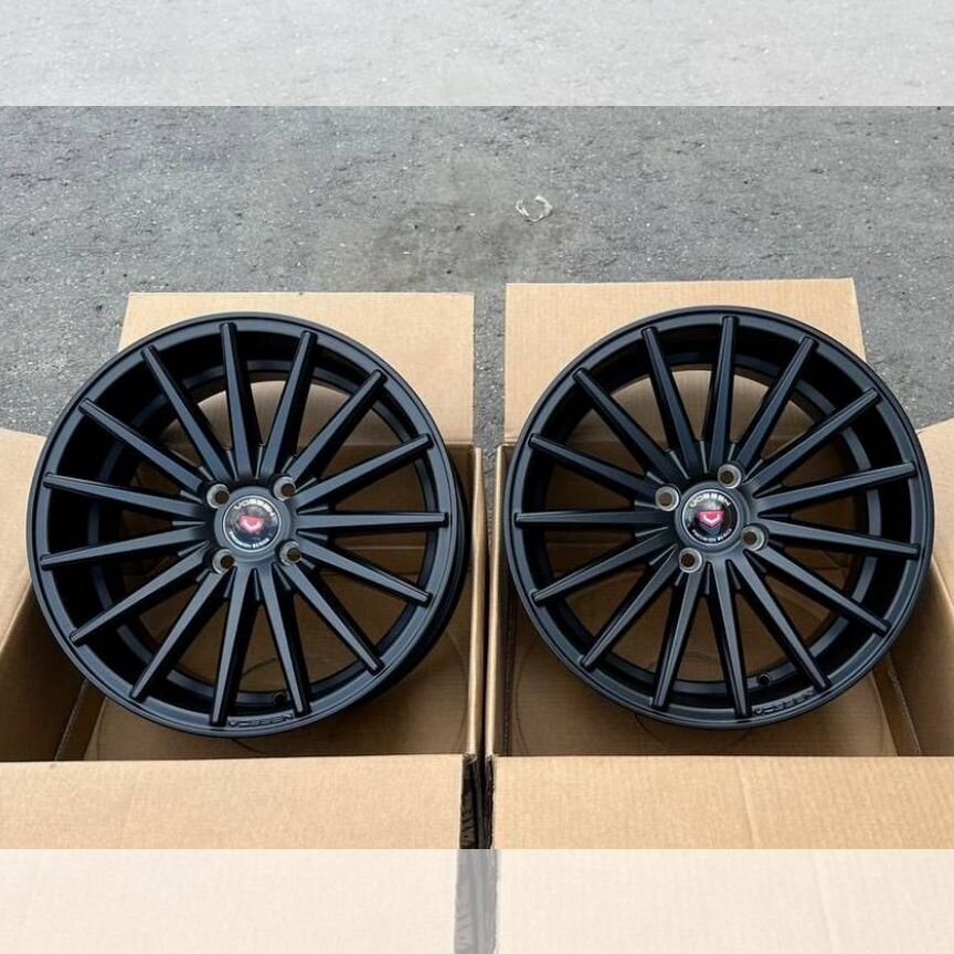 Литые диски Vossen VFS-2 7×R15 4×100