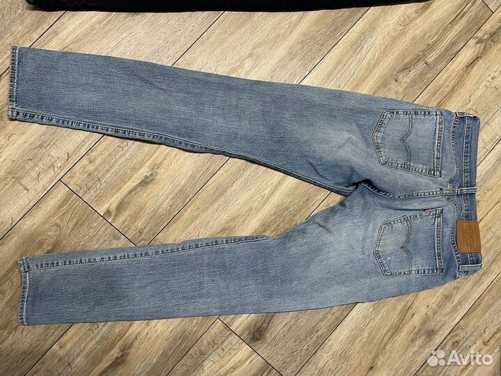 Джинсы Levi's 512