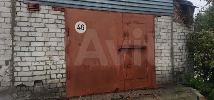 Гараж, > 30 м²