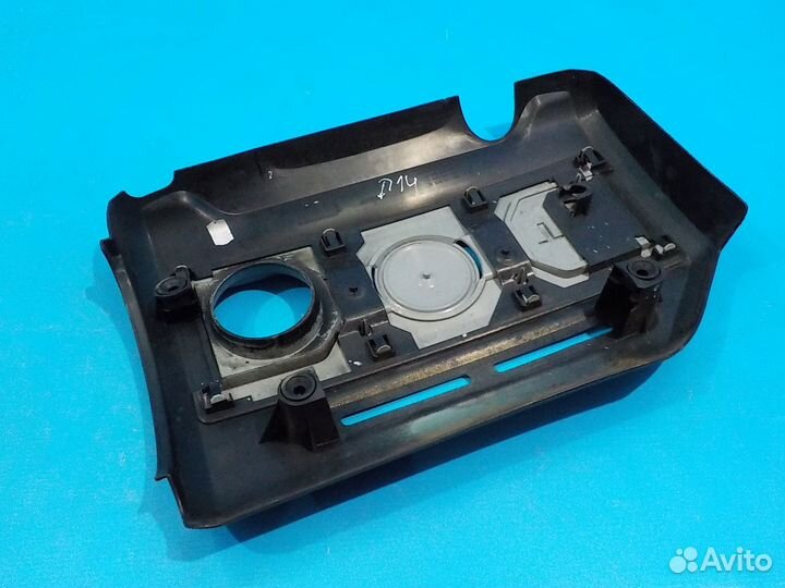 Декоративная крышка двигателя volkswagen Scirocco