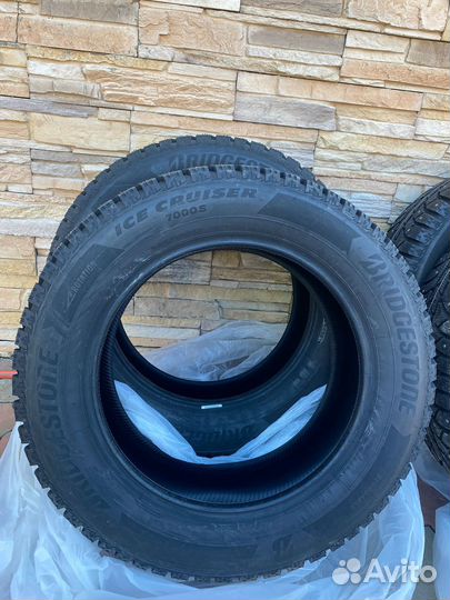 Bridgestone Ice Cruiser 7000S 225/60 R17