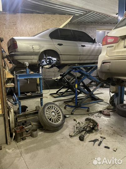 Запчасти на Бмв е34