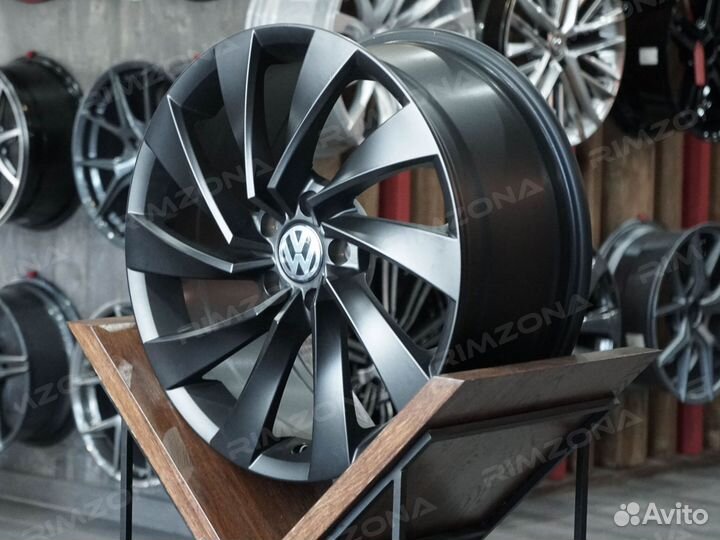 Литые диски R19 для Volkswagen. Арт2835