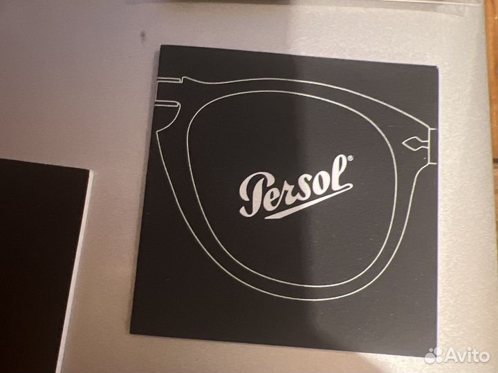 Солнцезащитные очки италия