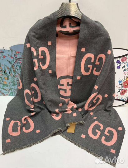 Палантин двухсторонний зимний Gucci