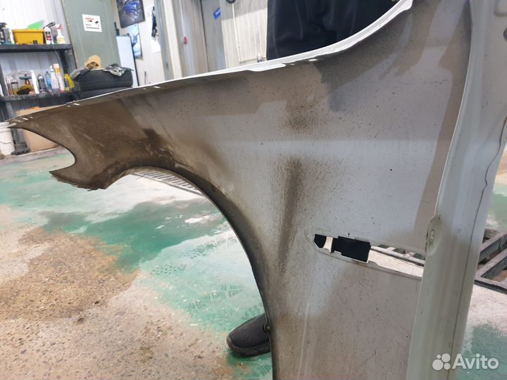 Переднее правое крыло BMW f10