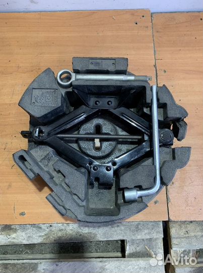 Набор инструментов Subaru Legacy Outback