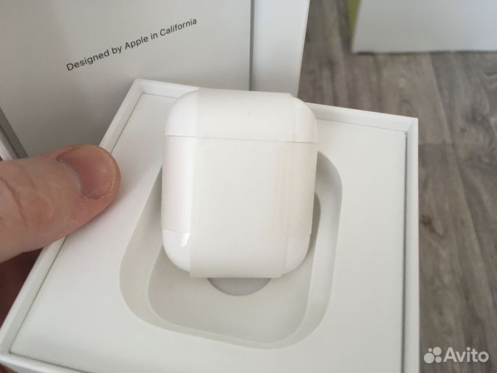 Кейс новый AirPods оригинал