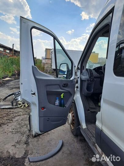 Двери передние на Ford Transit 2018 года