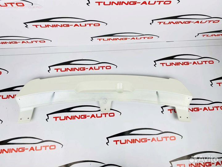 Спойлер на верх Honda CR-V Белый F6714