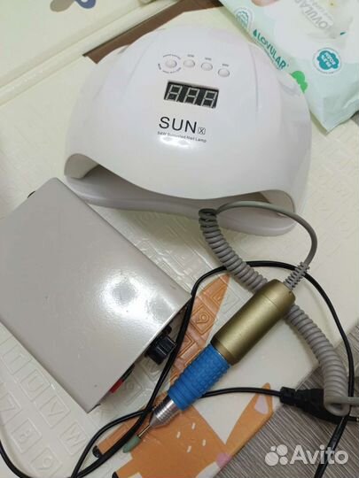 Аппарат для маникюра и лампа