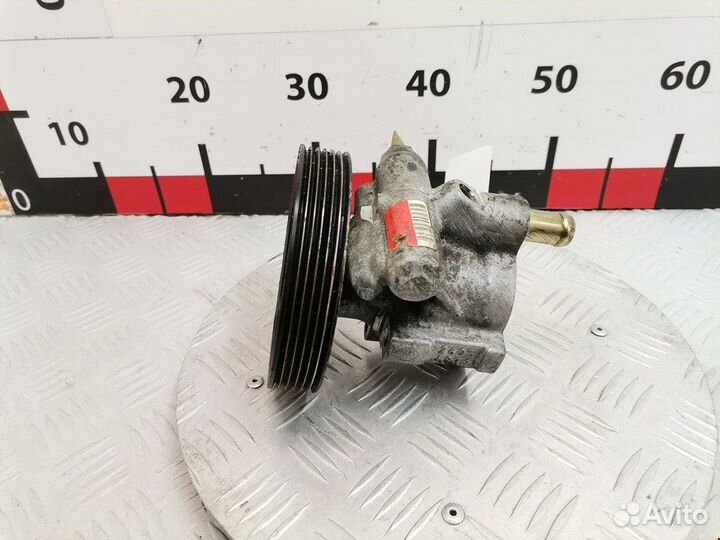 Насос для Mitsubishi Carisma