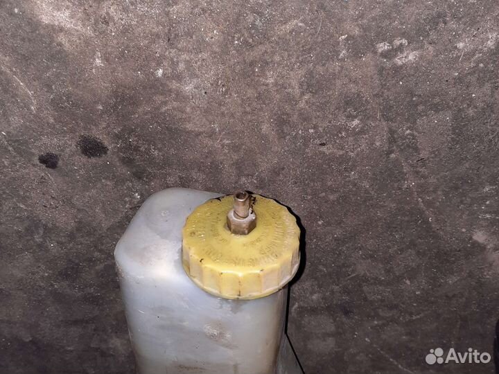 Расширительный бачек saab 9000