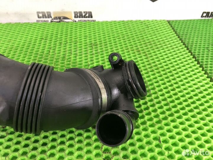 Патрубок воздушного фильтра 2.0 CRL TDI турбо дизе