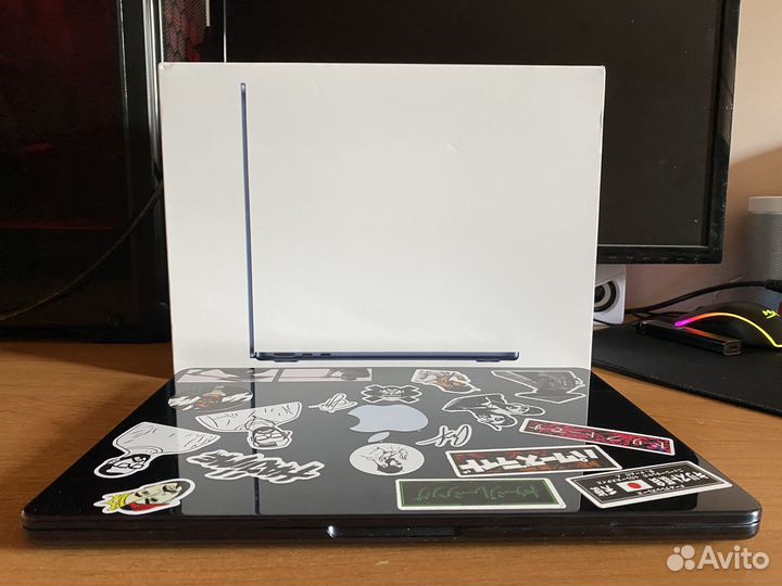 Macbook air 13 M2 512Gb 8-cpu 10-gpu