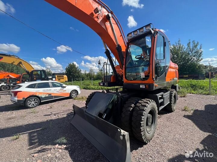Колёсный экскаватор DOOSAN DX190WA, 2023