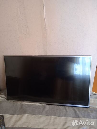 Продам SMART тв LG, на запчасти. Треснут экран