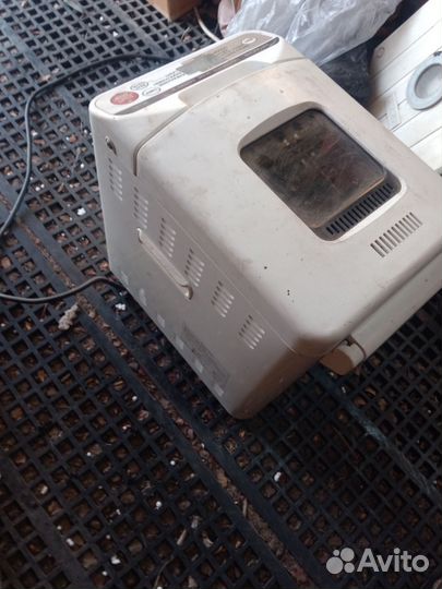 Хлебопечка hitachi HB-C103