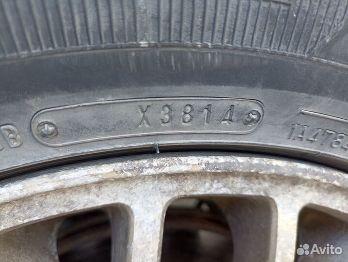 Goodyear UltraGrip SUV 215/65 R16 31K