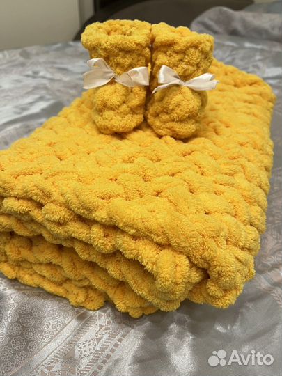 Плед и пиньетки из ализе пуффи