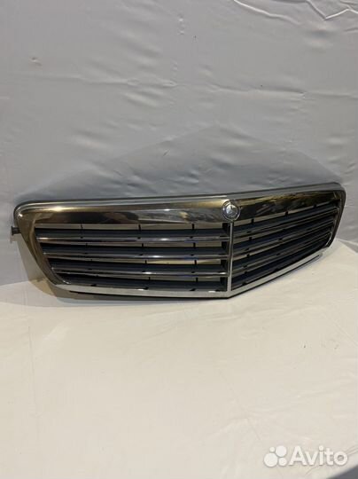 Mercedes W204 07- Решетка Радиатора 015