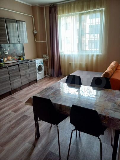 2-к. квартира, 50 м², 2/4 эт.