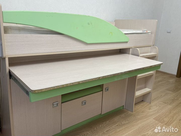 Кровать детская с матрасом