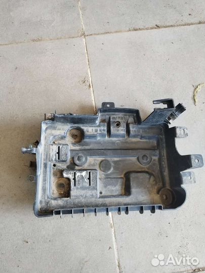 Короб под аккумулятор Opel Corsa D