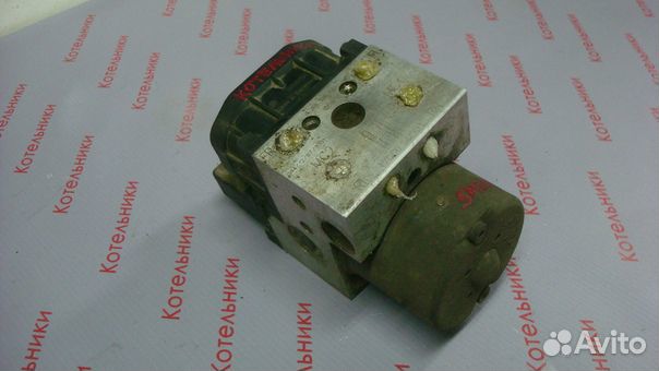 Nissan Almera N16 47660-5M301 Блок ABS