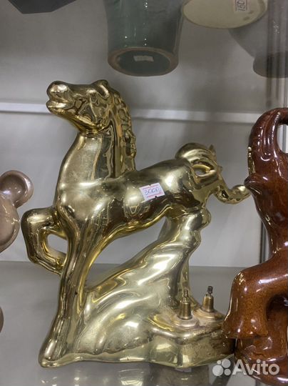 Конь статуэтка.Антикварная лавка