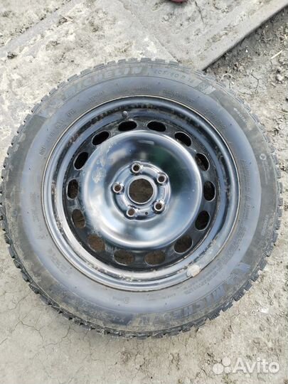 Michelin X-Ice North 4 205/60 R16