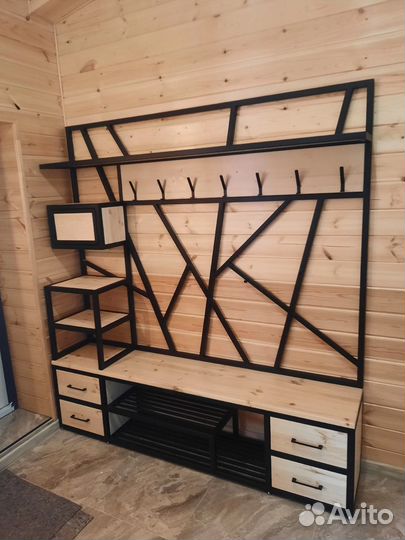 Прихожая в стиле лофт