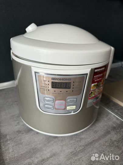 Мультиварка Redmond RMC-M4503